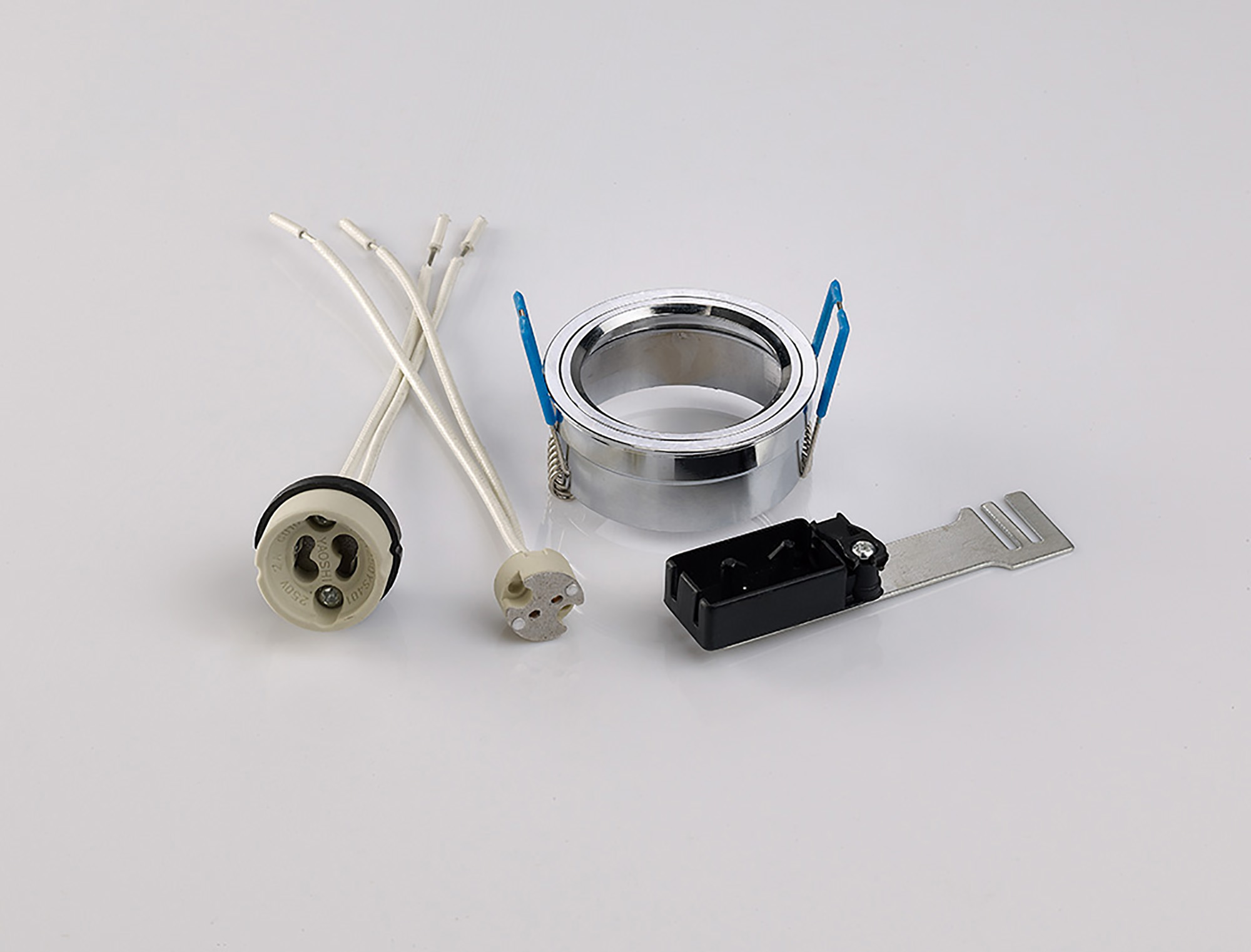 IL30800CH  Polished Chrome Downlight Component Kit With Lampholders
